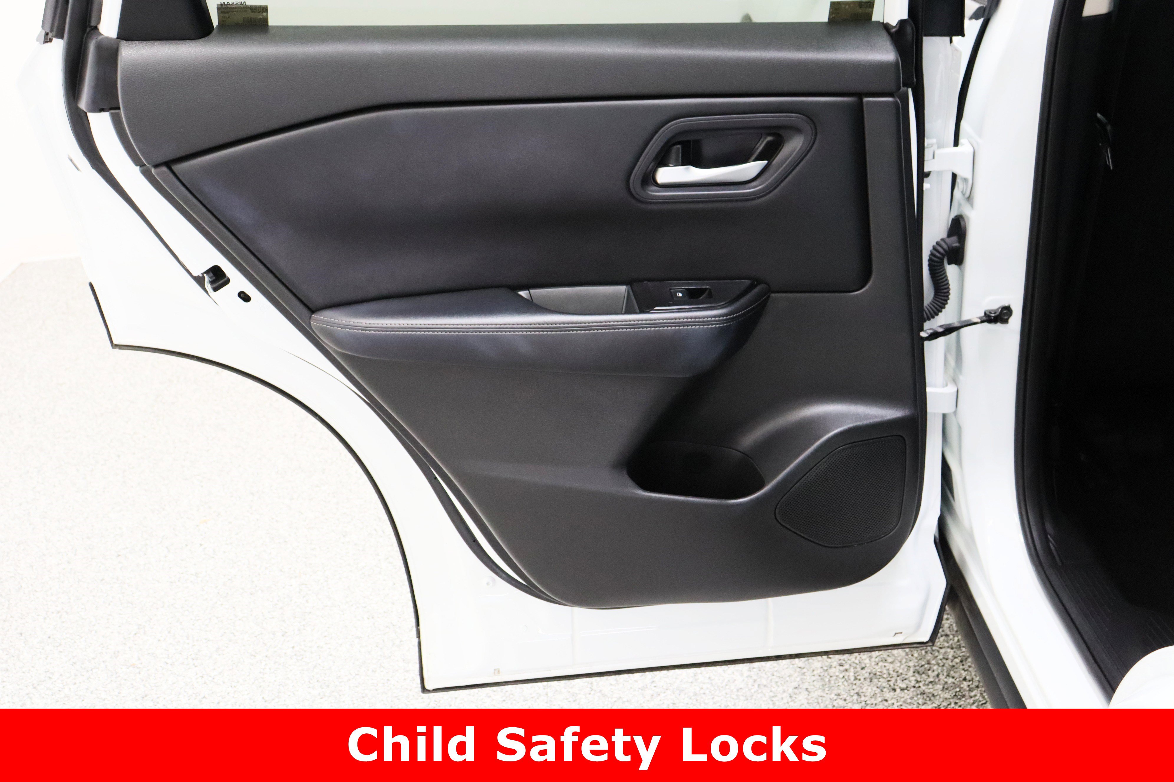 Used 2024 Nissan Rogue SV image 26