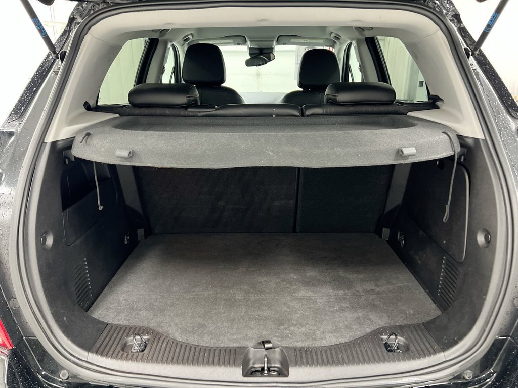 Used 2018 Chevrolet Trax LT w/ LT Convenience Package FWD image 23