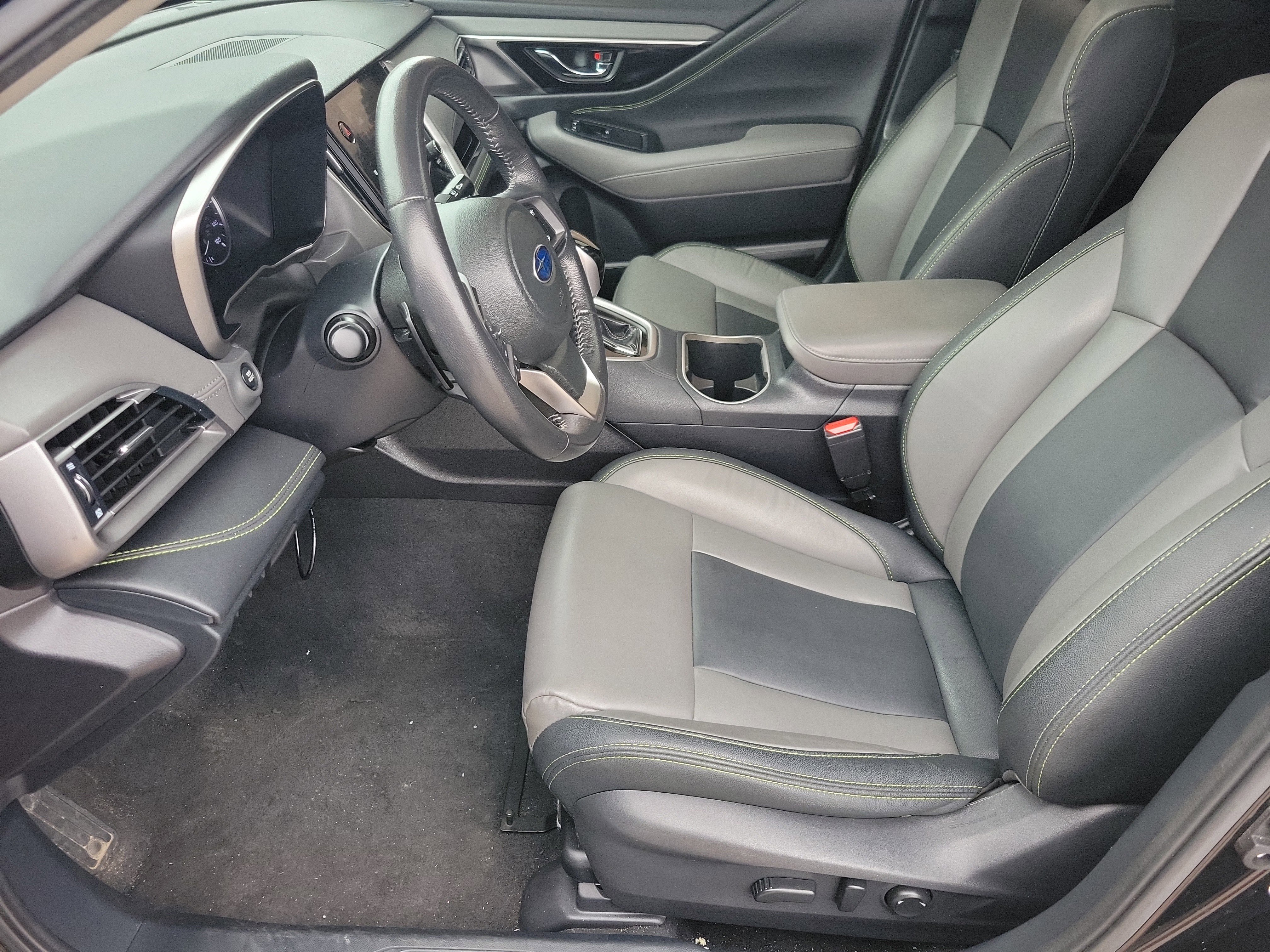 Used 2021 Subaru Outback Onyx Edition XT AWD/4WD image 4