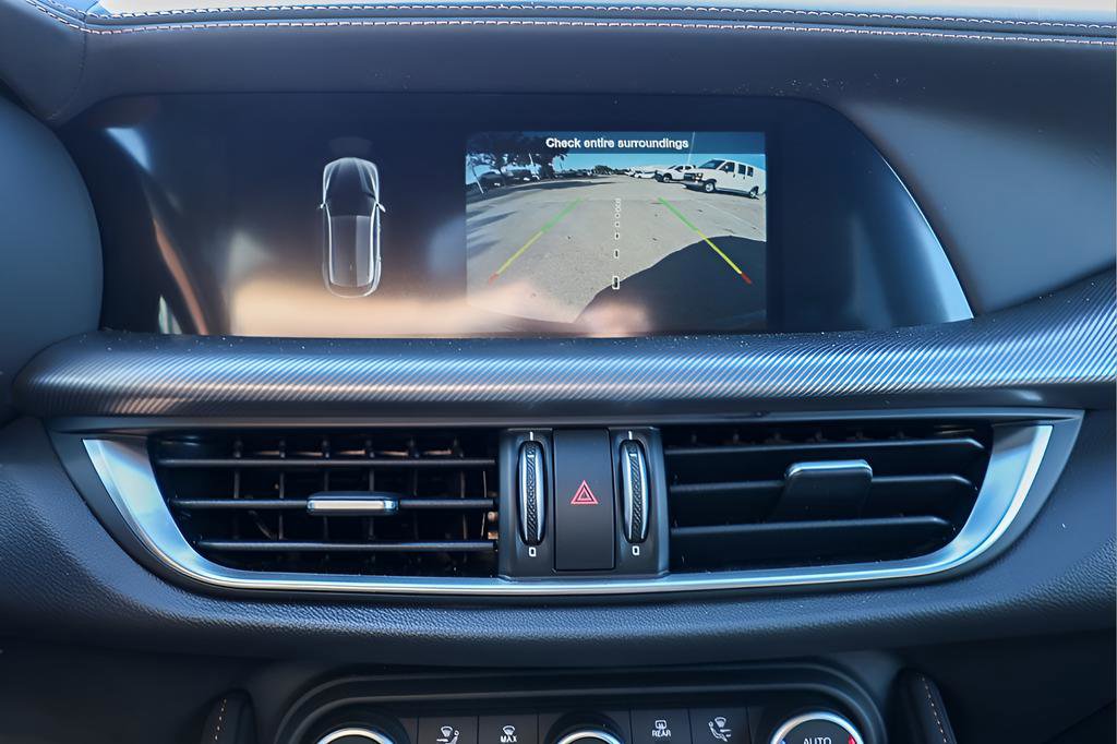 New 2025 Alfa Romeo Stelvio Sprint image 14