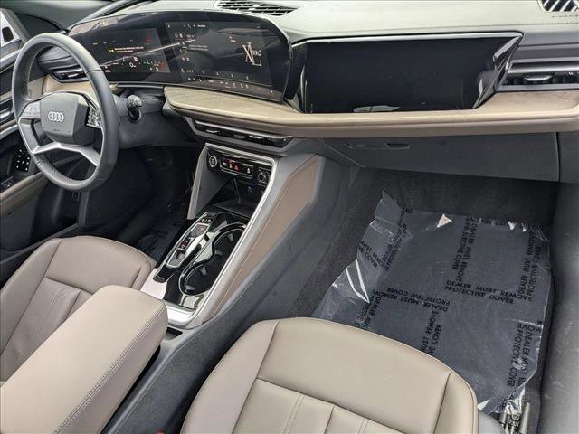 Certified 2025 Audi Q5 Premium w/ Convenience Package AWD/4WD image 20