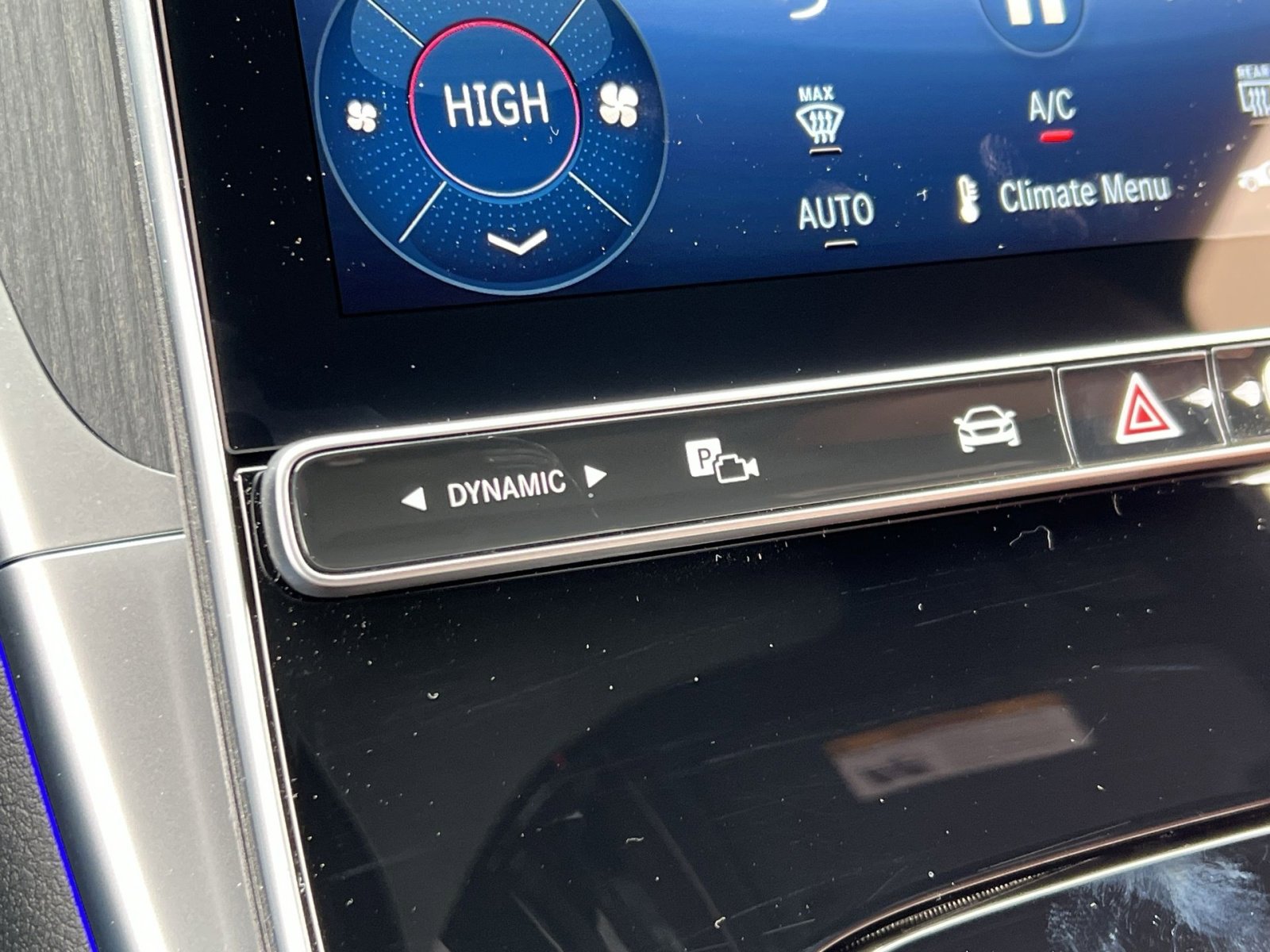 New 2026 Mercedes-Benz C 300 4MATIC Sedan image 32