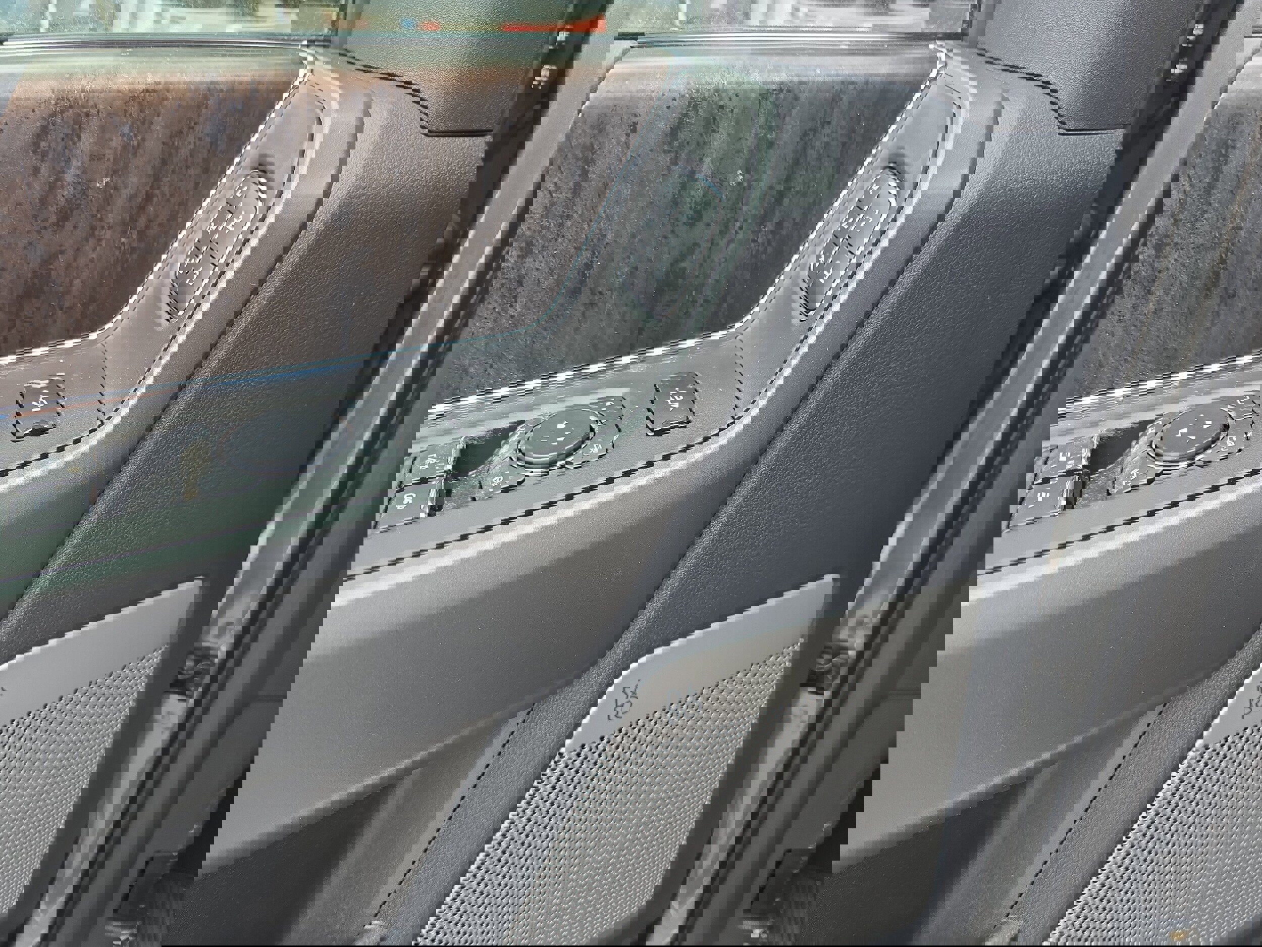 New 2026 Ford F350 Lariat w/ Lariat Premium Package image 22