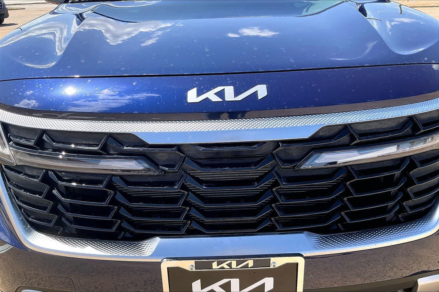 Certified 2026 Kia Seltos EX FWD image 30