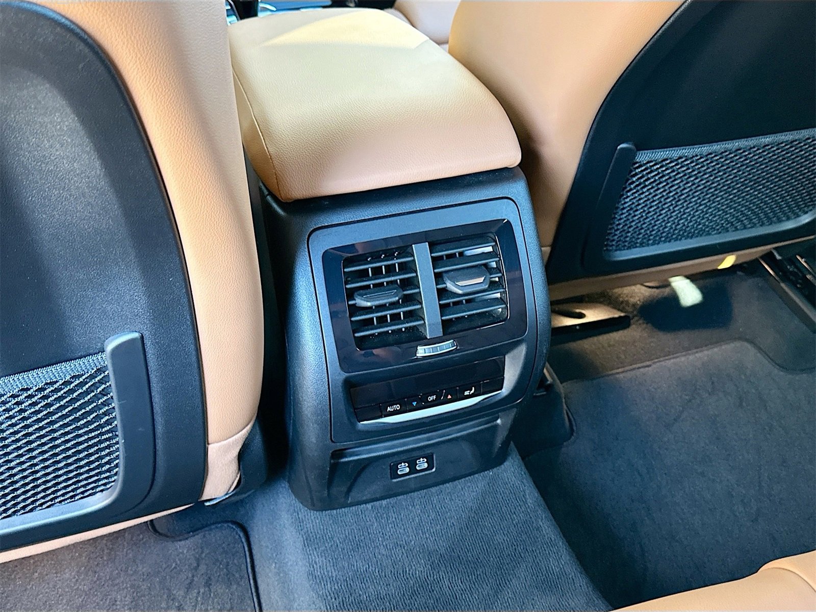 Used 2024 BMW X3 sDrive30i w/ Convenience Package image 25