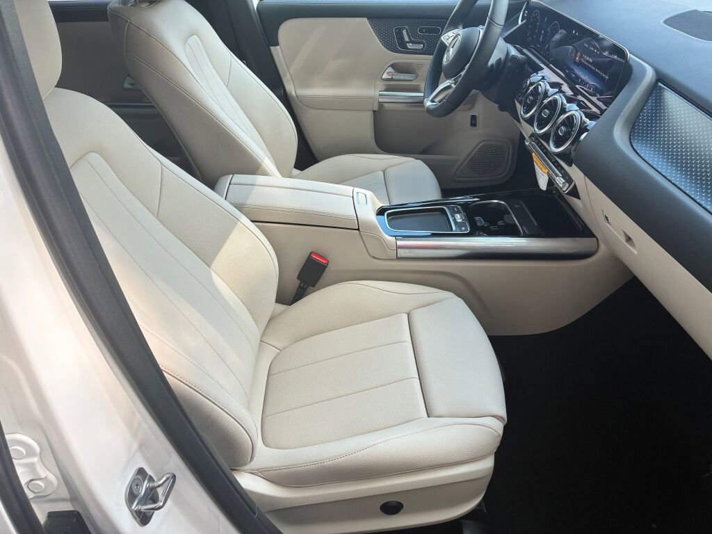 New 2026 Mercedes-Benz GLA 250 4MATIC image 14