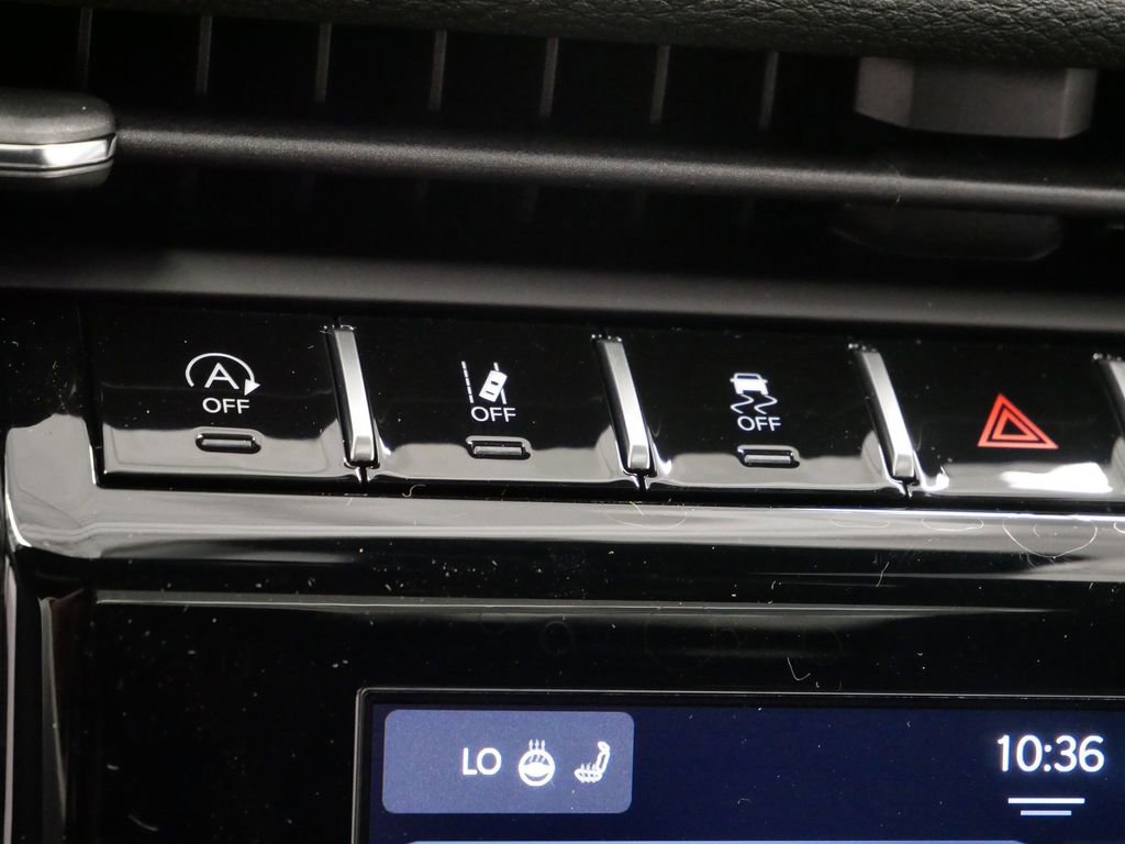 New 2025 Jeep Grand Cherokee Laredo w/ Luxury Tech Group I image 37