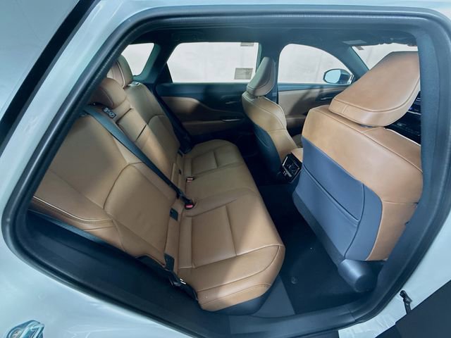 New 2026 Toyota Crown Signia image 25