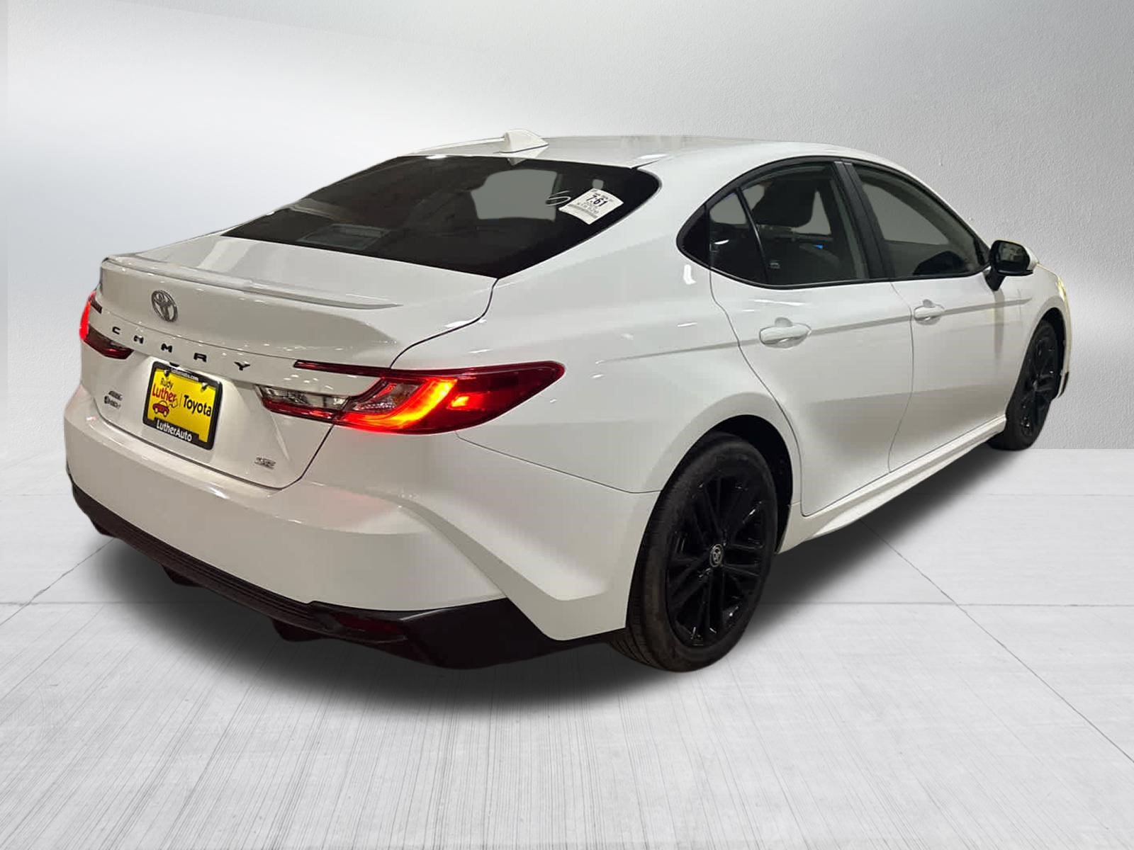Certified 2025 Toyota Camry SE w/ Convenience Package AWD/4WD image 6