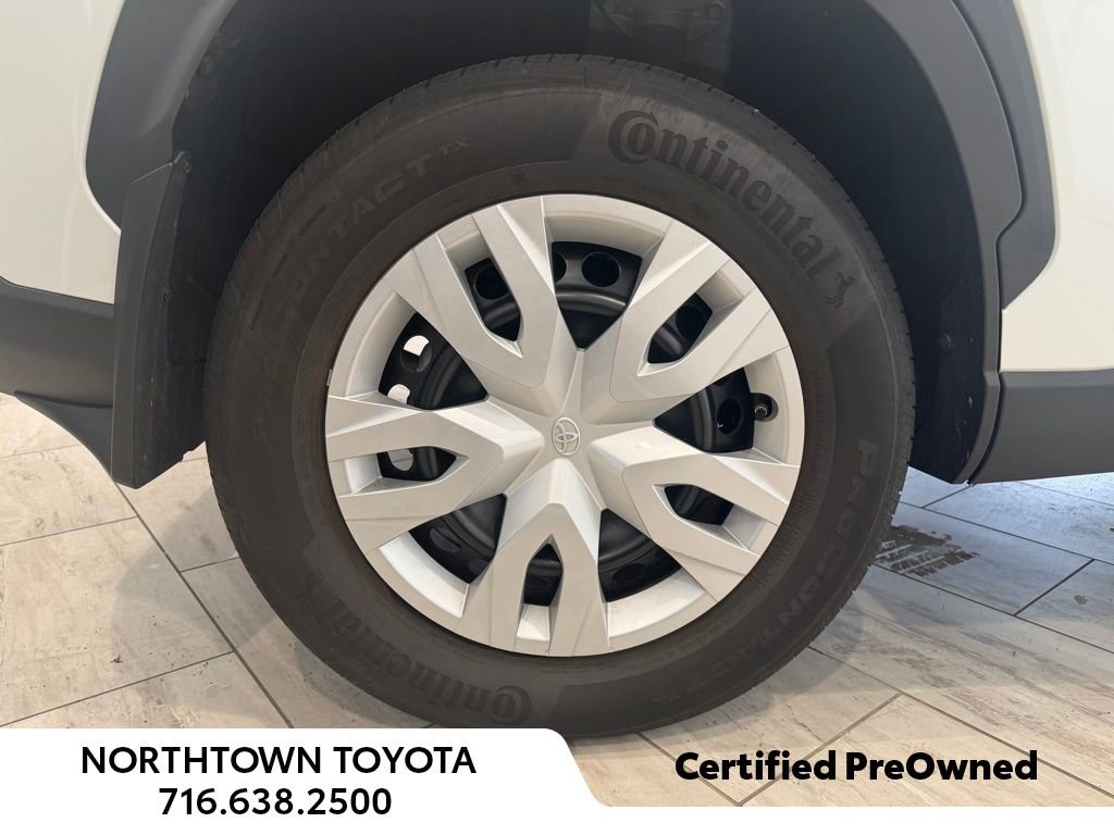 Used 2023 Toyota Corolla Cross L image 9