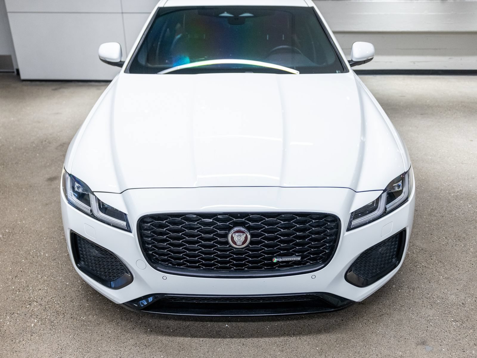 Used 2022 Jaguar XF R-Dynamic SE AWD/4WD image 12
