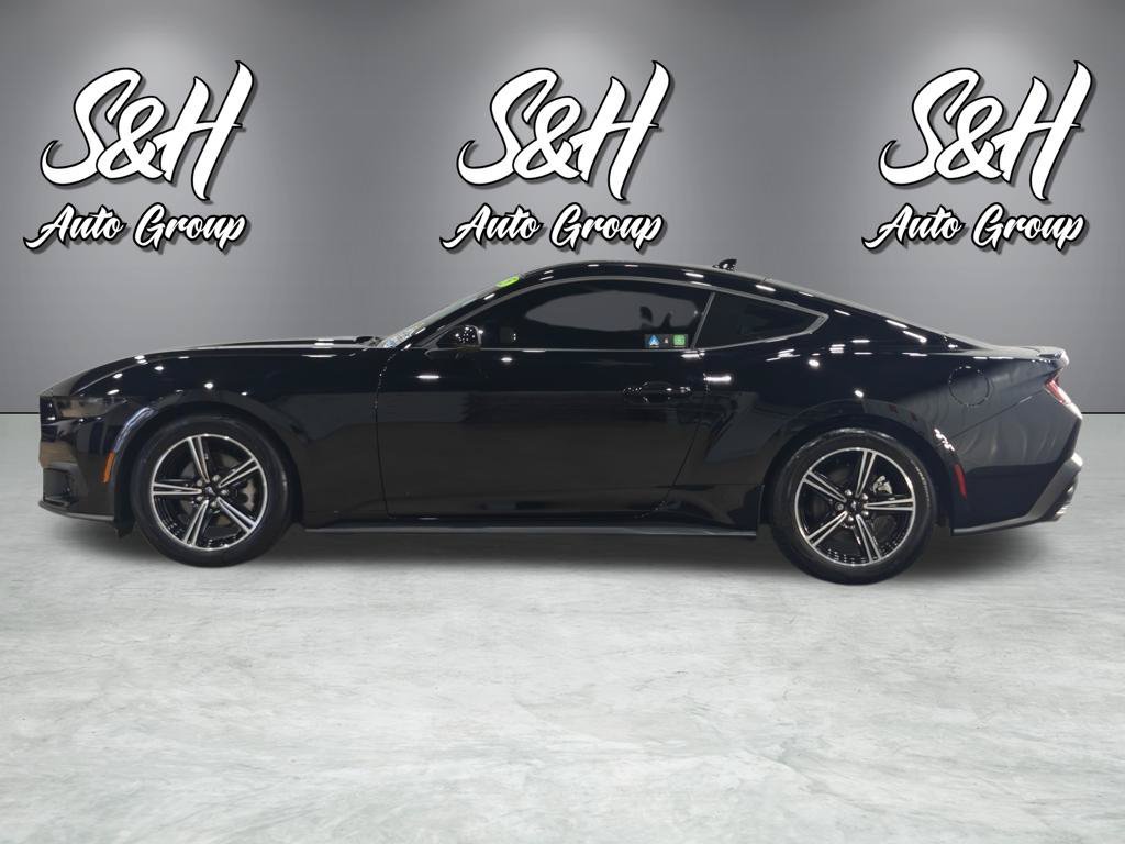 Used 2025 Ford Mustang Premium RWD image 17