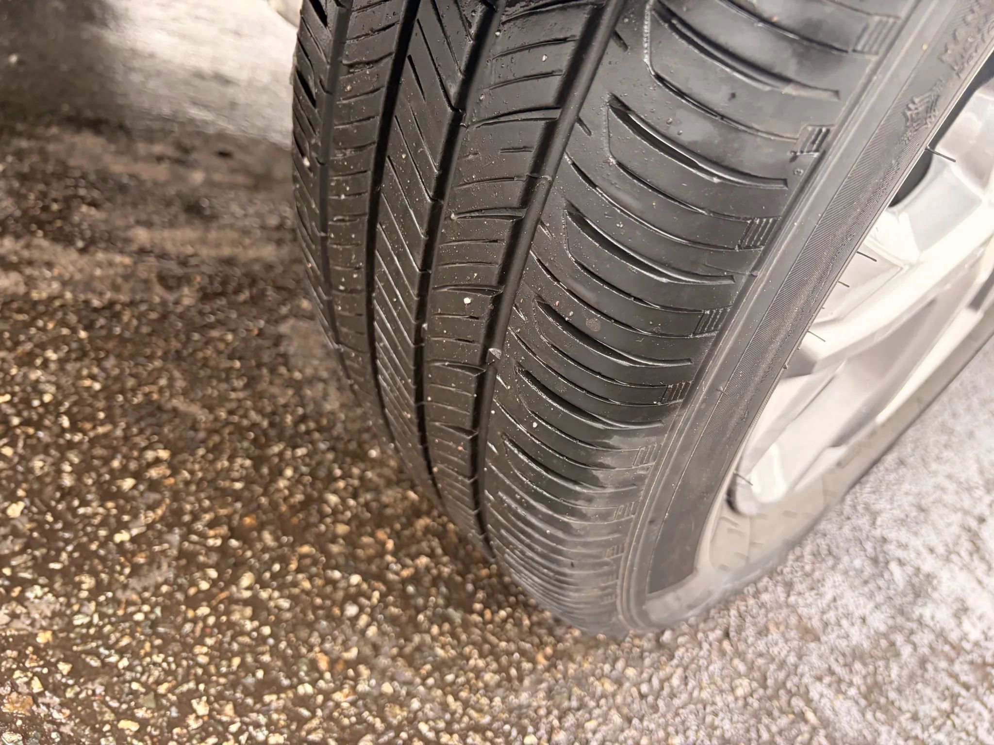 Used 2025 Honda HR-V LX image 40