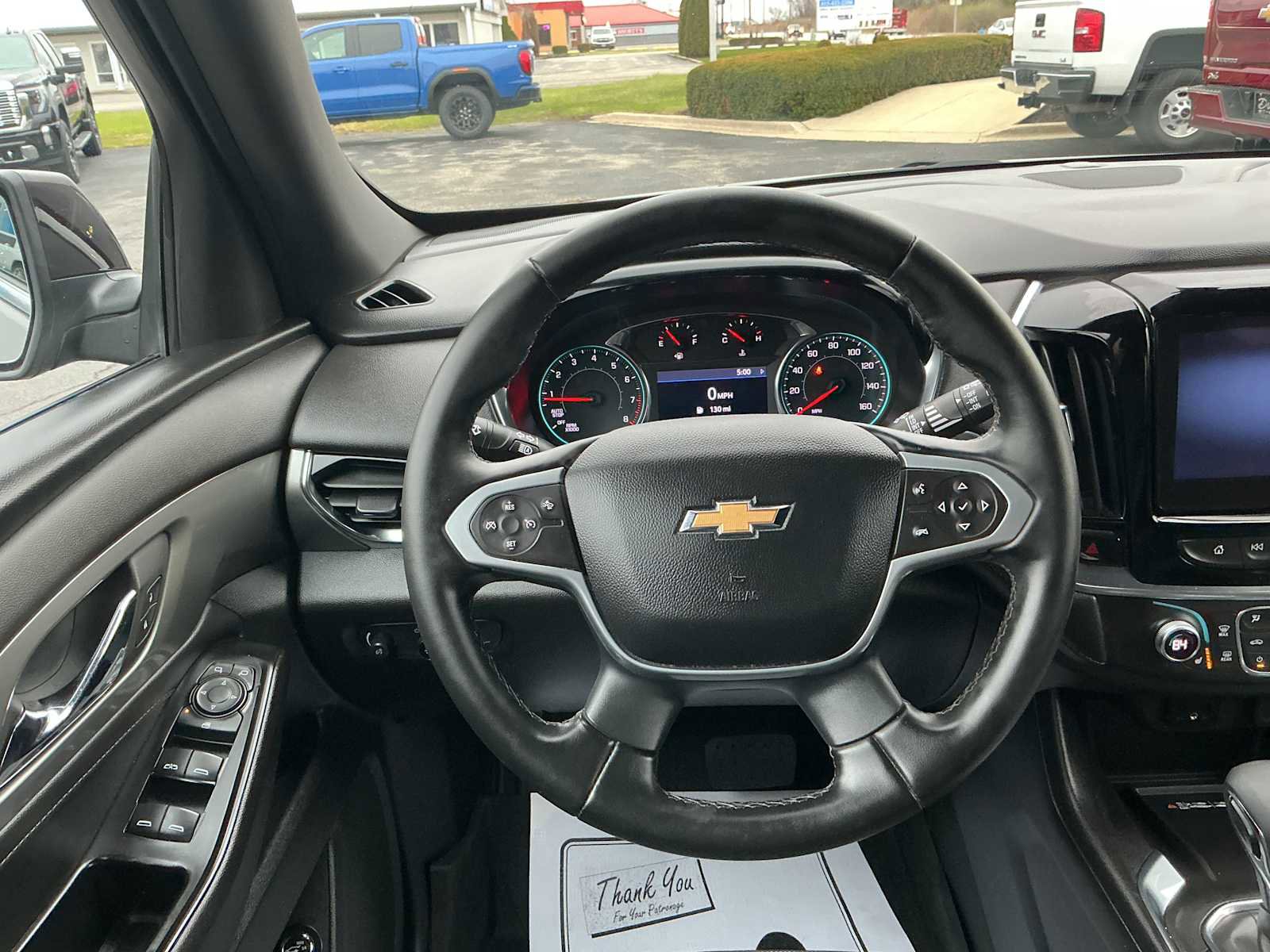 Used 2023 Chevrolet Traverse LT image 8