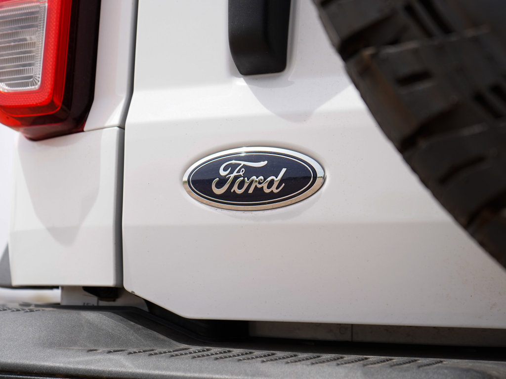 Used 2024 Ford Bronco Black Diamond image 10