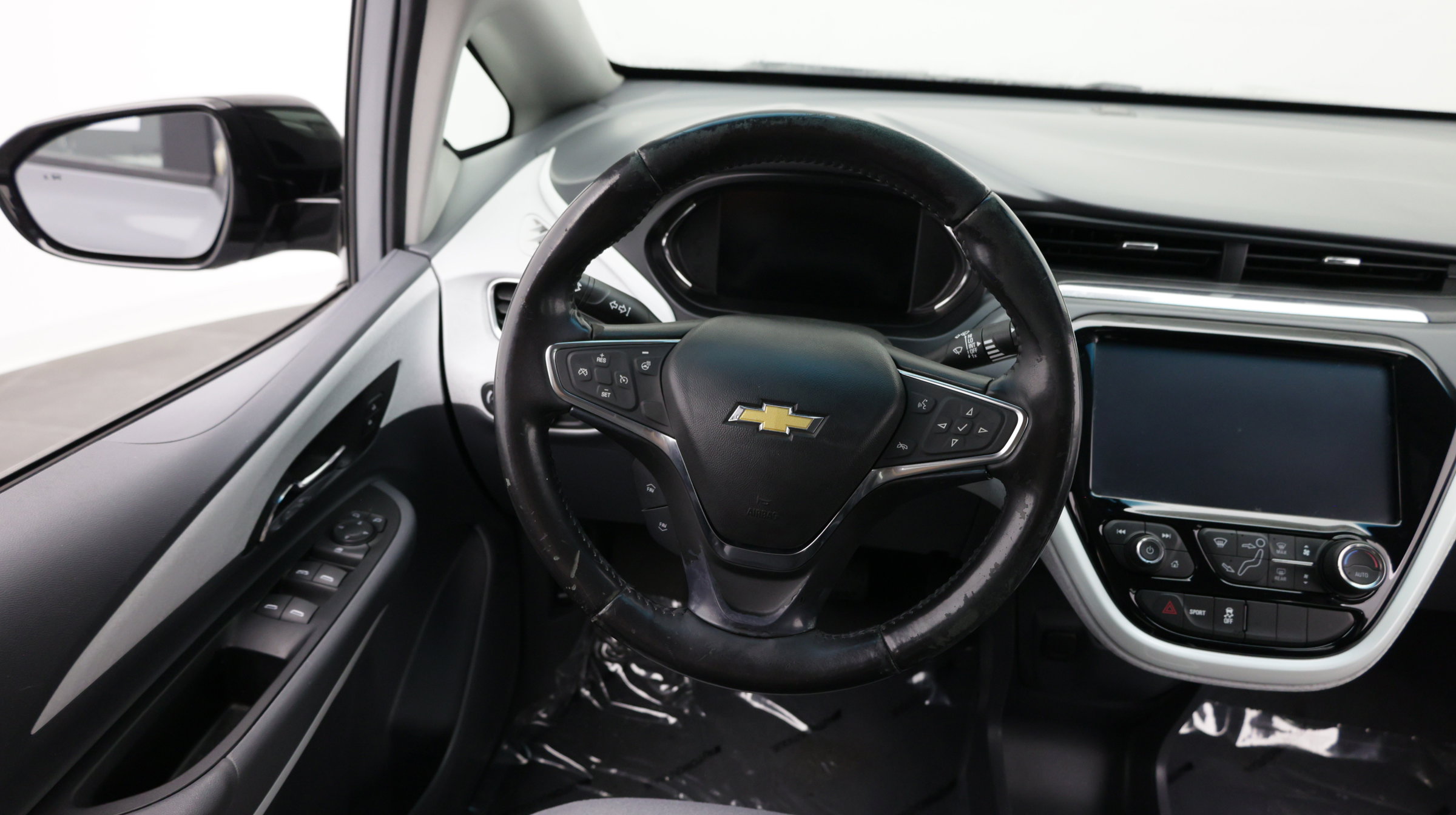Used 2021 Chevrolet Bolt LT FWD image 34