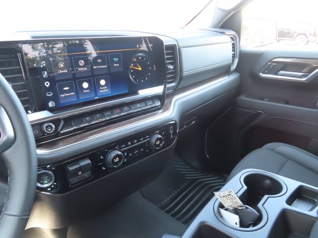 Used 2025 Chevrolet Silverado 1500 LT AWD/4WD image 36