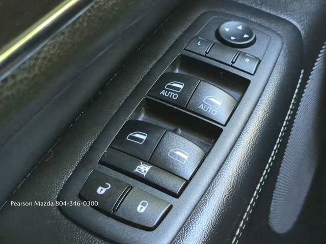 Used 2017 Jeep Grand Cherokee Limited AWD/4WD image 25