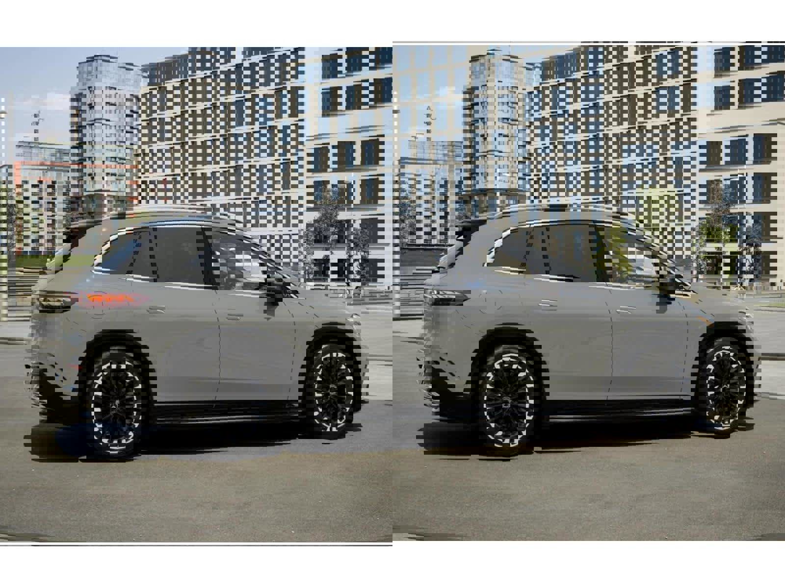 New 2026 Mercedes-Benz EQS 550 4MATIC SUV image 17