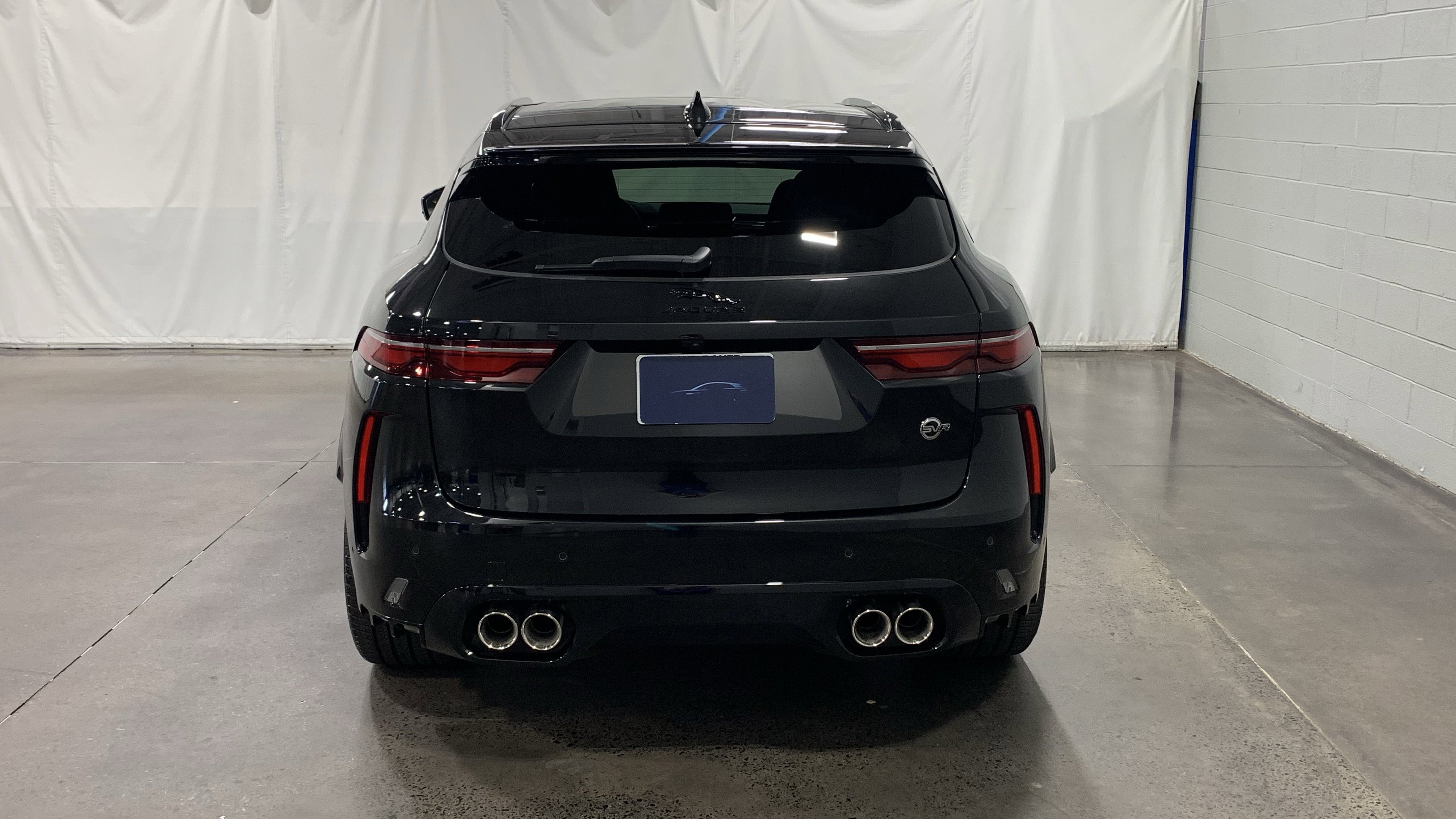 New 2026 Jaguar F-PACE SVR 575 Edition image 8