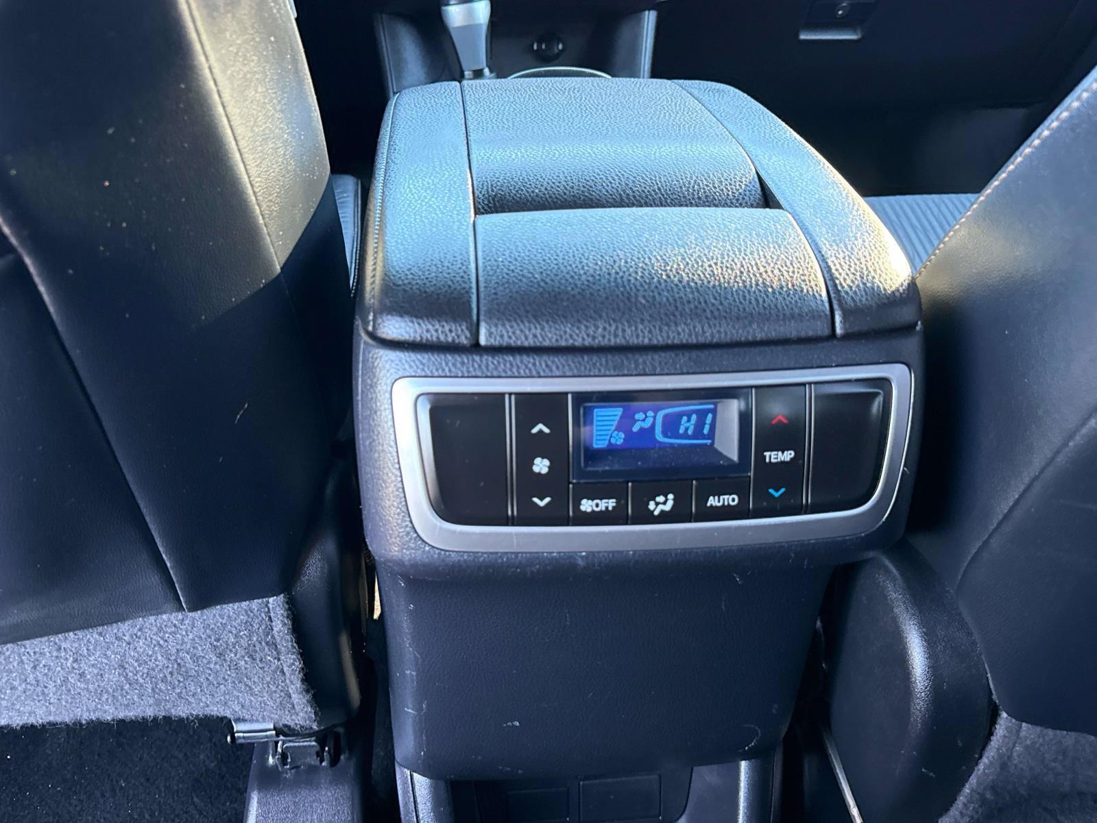 Used 2015 Toyota Highlander Plus AWD/4WD image 14