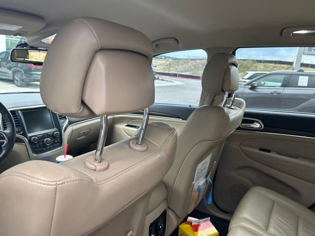 Used 2015 Jeep Grand Cherokee Limited AWD/4WD image 9