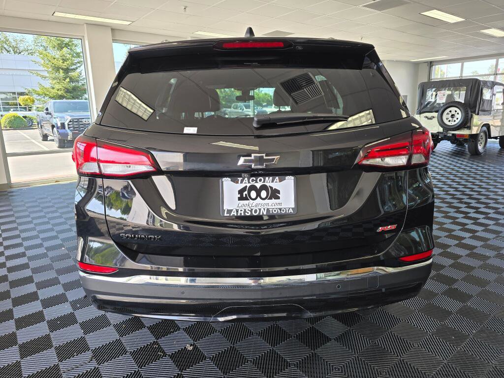 Used 2022 Chevrolet Equinox RS w/ RS Leather Package FWD image 4