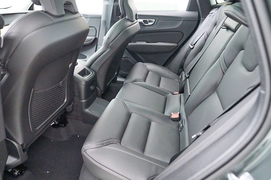 New 2026 Volvo XC60 T8 Ultra w/ Climate Package AWD/4WD image 22