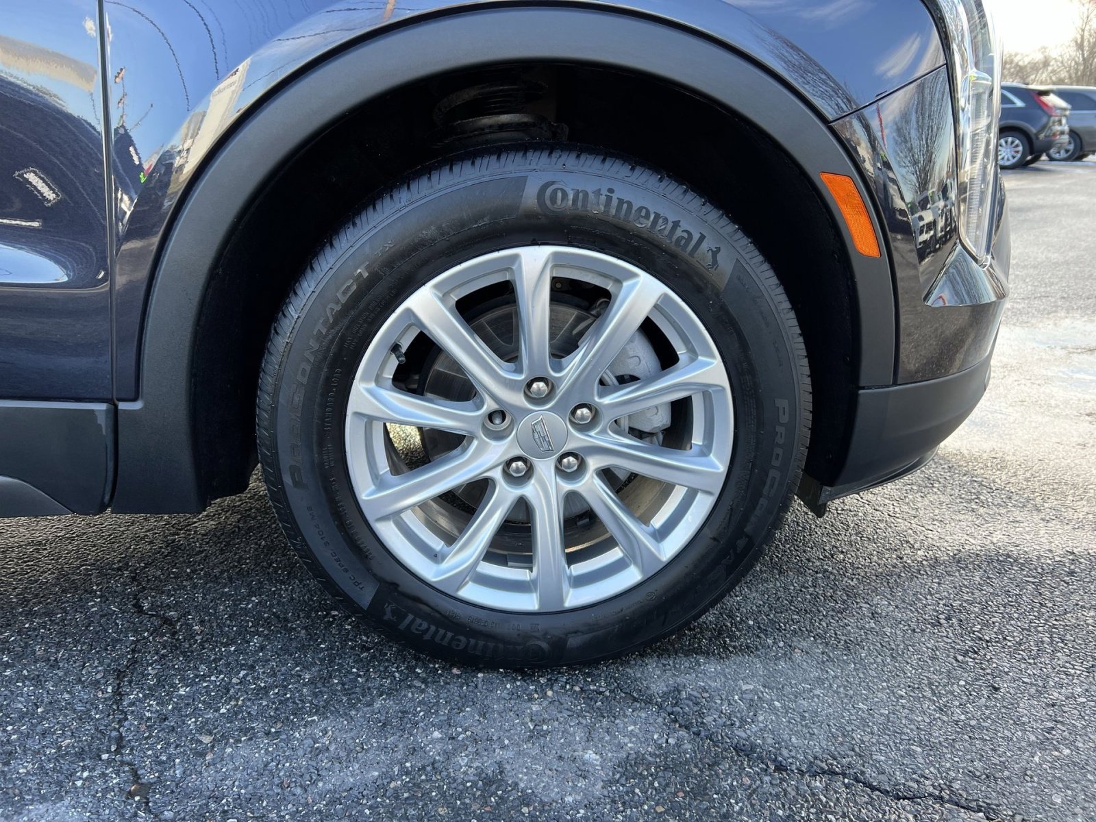 Used 2022 Cadillac XT4 Luxury w/ Cold Weather Package image 12