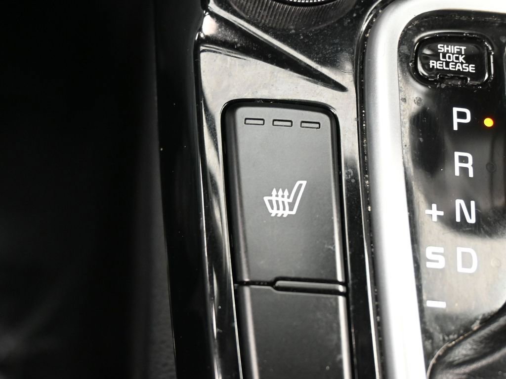 Used 2022 Kia Seltos Nightfall Edition image 24