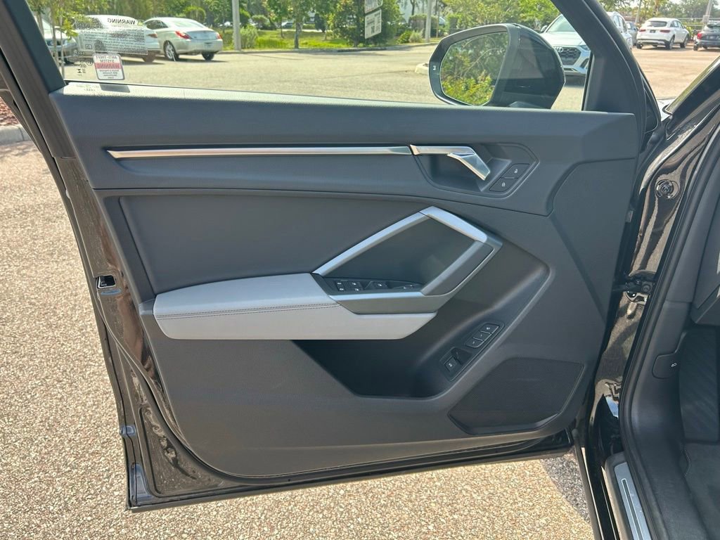 Used 2025 Audi Q3 2.0T Premium w/ Convenience Package image 17