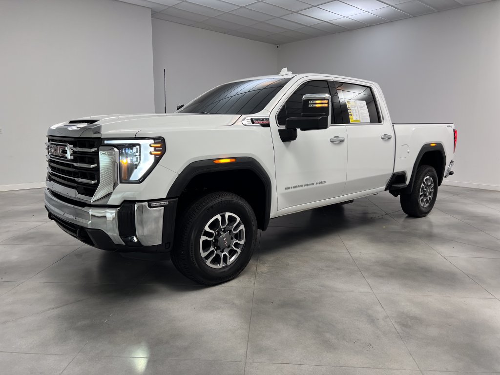 Used 2025 GMC Sierra 2500 SLT AWD/4WD image 4