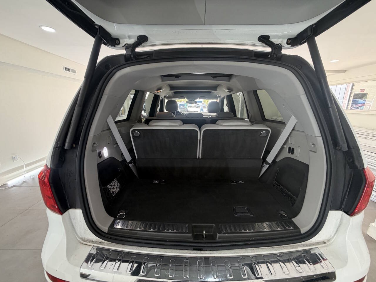 Used 2014 Mercedes-Benz GL 450 4MATIC image 18