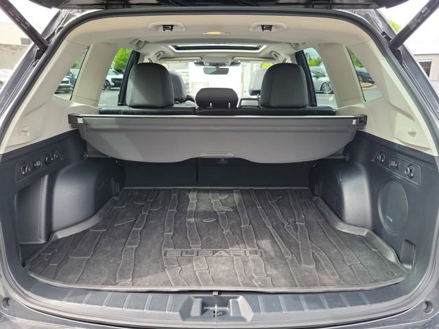 Used 2023 Subaru Forester Limited AWD/4WD image 8