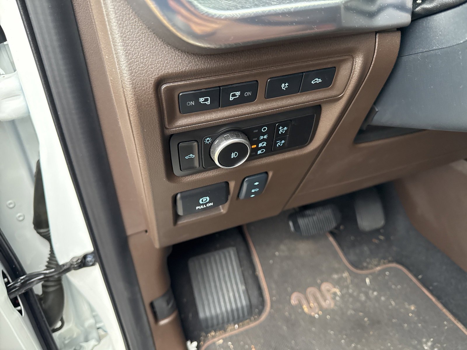 Used 2024 Ford F150 King Ranch image 16