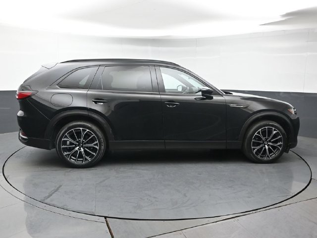 Certified 2025 MAZDA CX-70 Plug-In Hybrid w/ Premium Plus AWD/4WD image 6