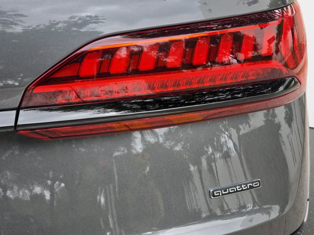 Used 2023 Audi Q7 3.0T Prestige w/ Prestige Package AWD/4WD image 30