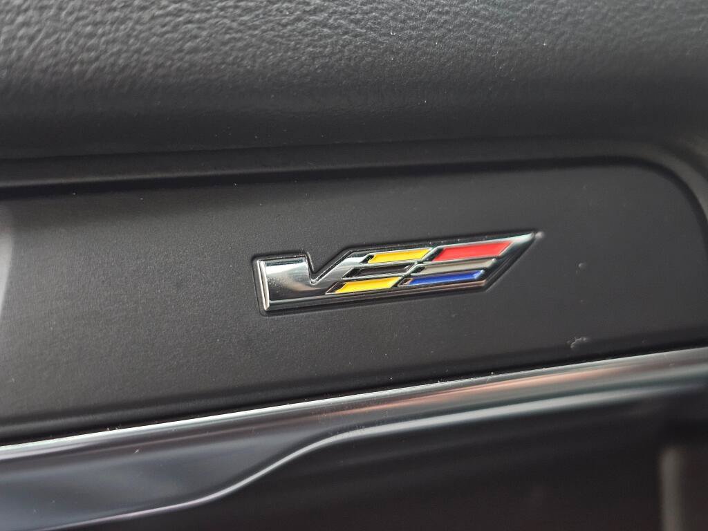 Used 2025 Cadillac Escalade V AWD/4WD image 30