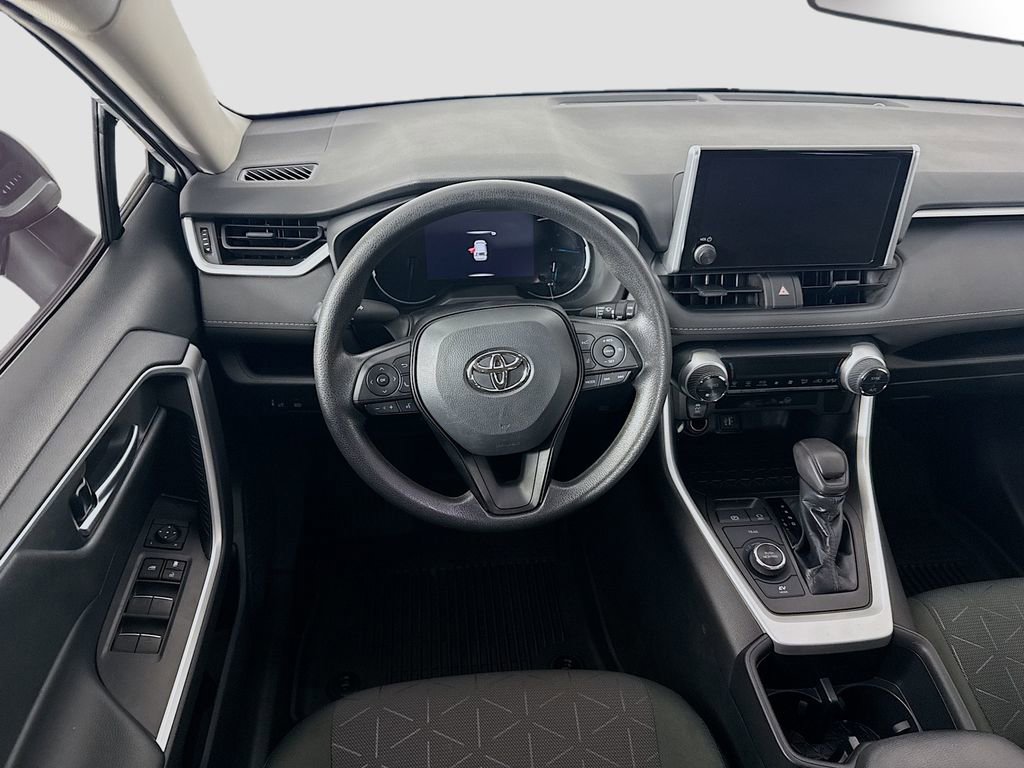Used 2023 Toyota RAV4 XLE image 15