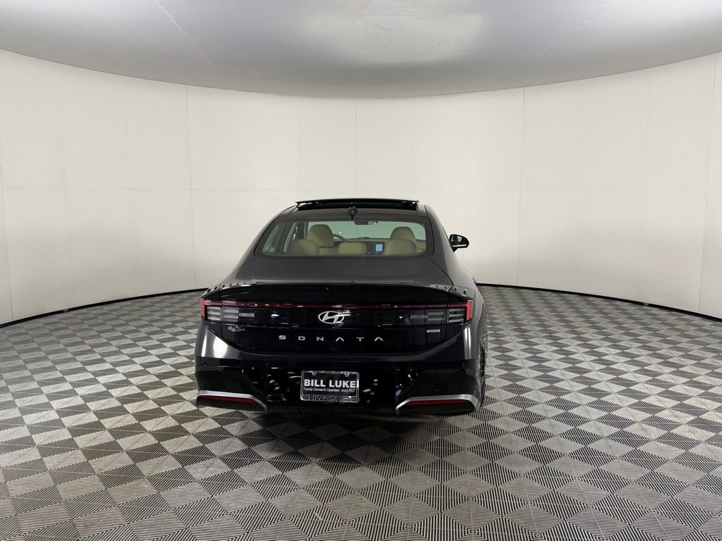 Used 2024 Hyundai Sonata Limited FWD image 9