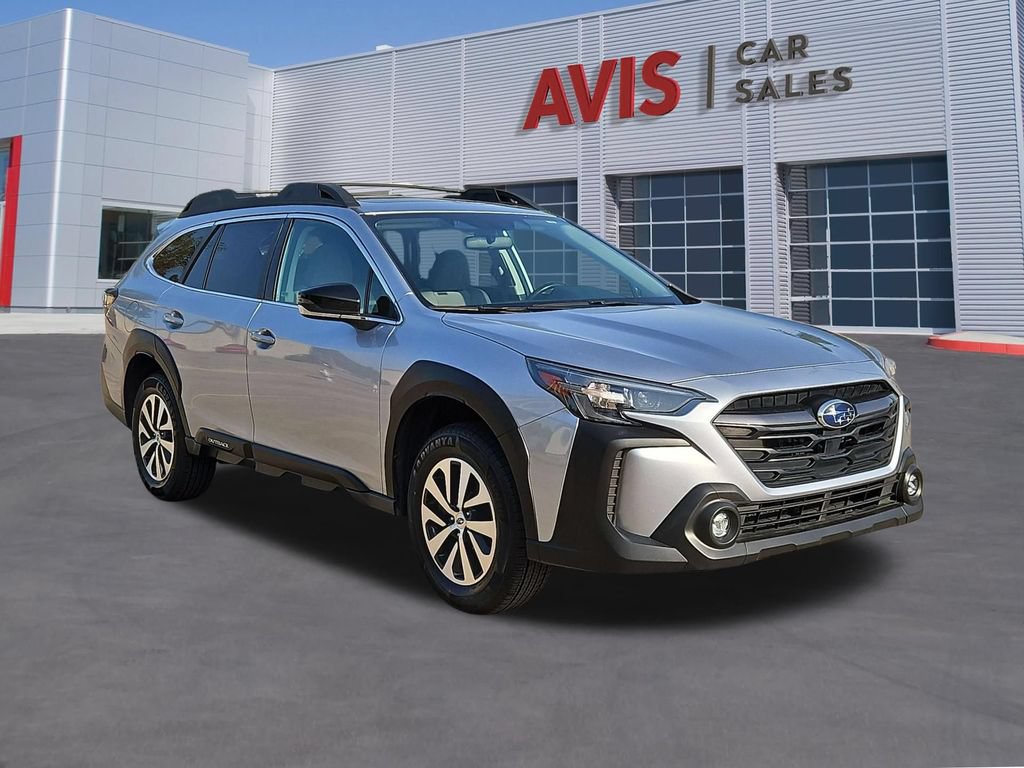 Used 2025 Subaru Outback Premium AWD/4WD image 3