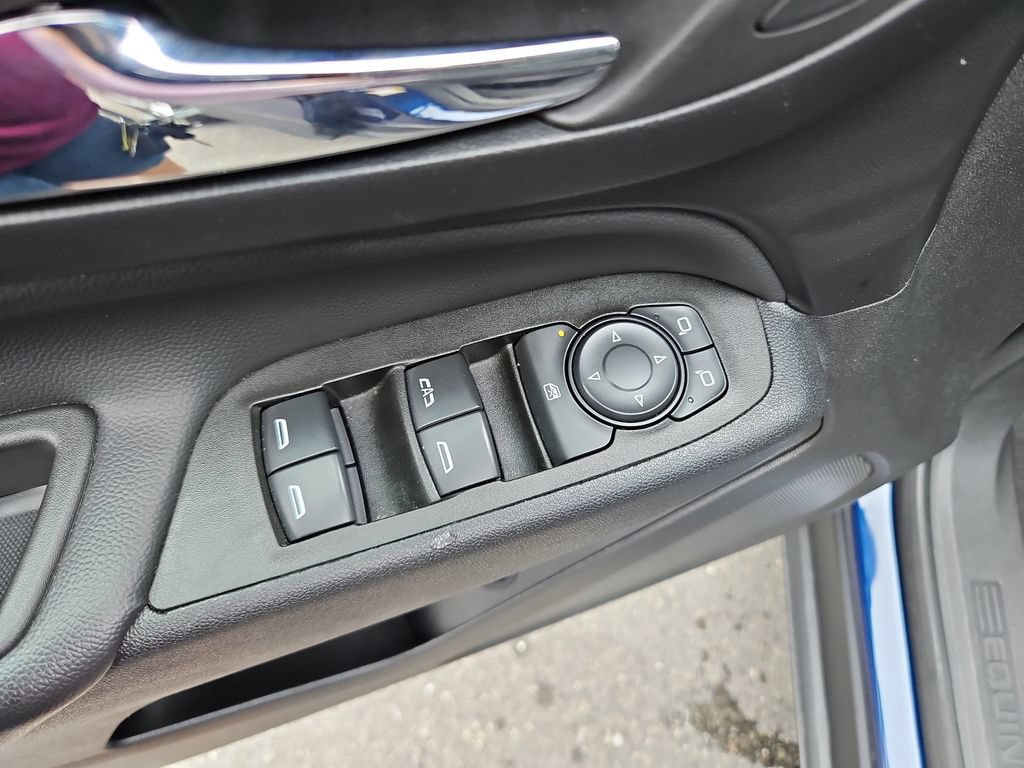 Used 2022 Chevrolet Equinox LT FWD image 26