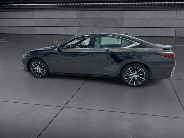 Certified 2024 Lexus ES 300h w/ Premium Package FWD image 5