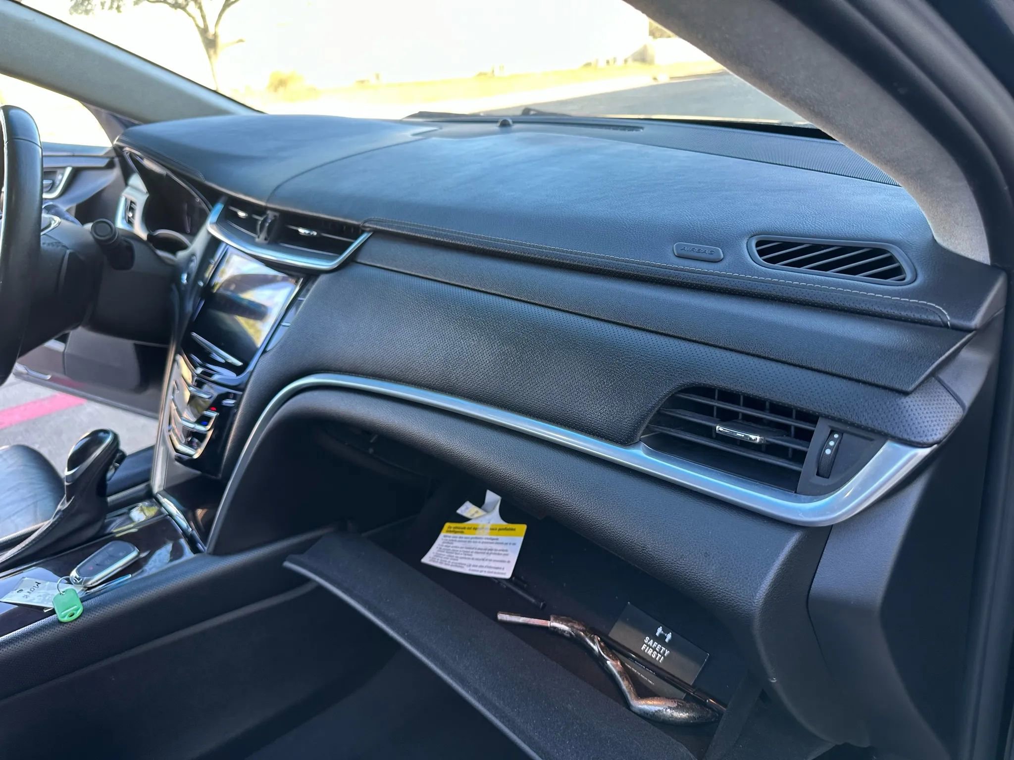 Used 2017 Cadillac XTS image 29