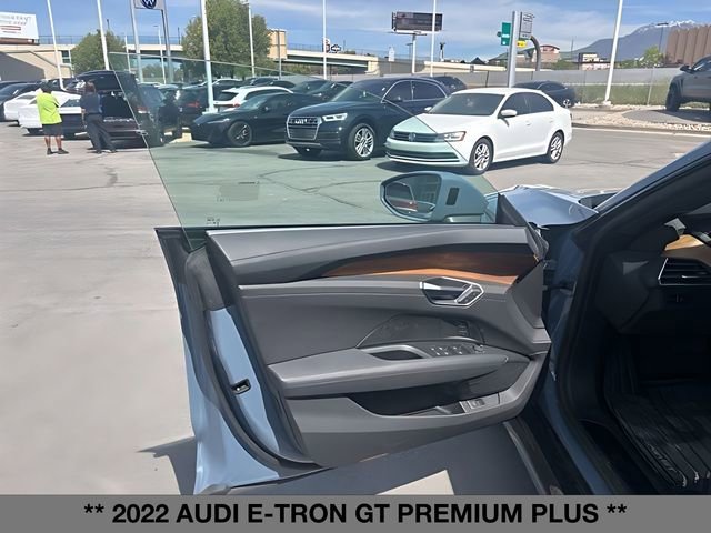 Used 2022 Audi e-tron GT Premium Plus AWD/4WD image 22