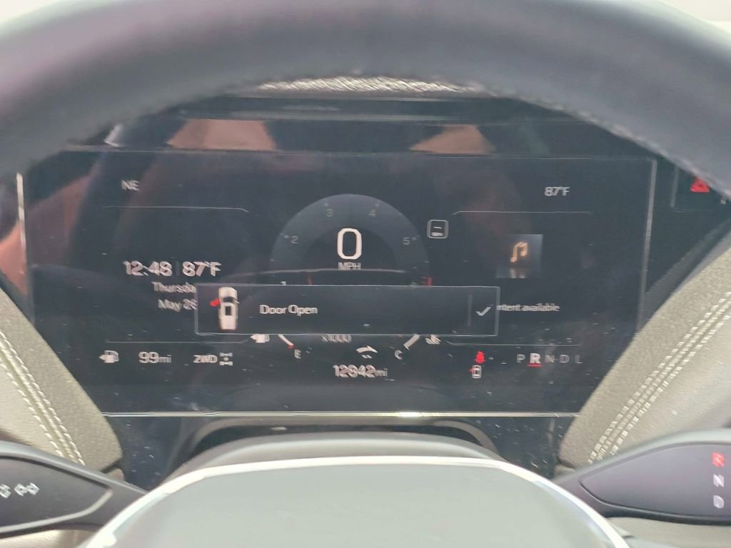Used 2025 GMC Yukon Denali AWD/4WD image 24