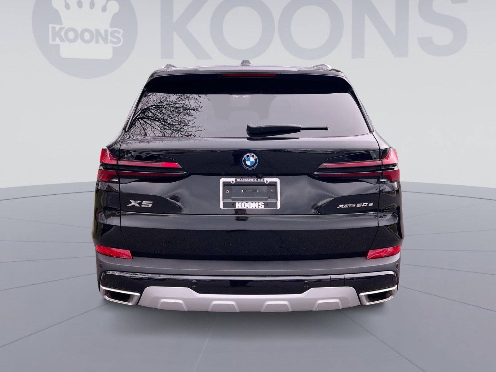 Used 2026 BMW X5 xDrive50e w/ Executive Package image 5