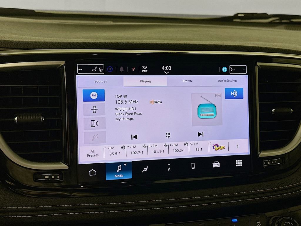 Certified 2024 Chrysler Pacifica Limited image 24