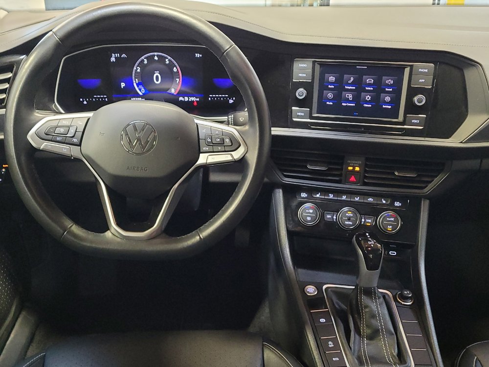 Used 2024 Volkswagen Jetta SE image 22