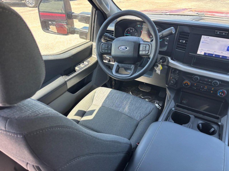 New 2026 Ford F250 XLT w/ FX4 Off-Road Package AWD/4WD image 13